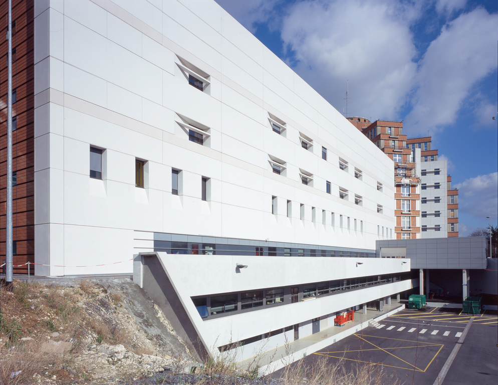 Centre Hospitalier Claude Huriez — Carta - Reichen et Robert Associates